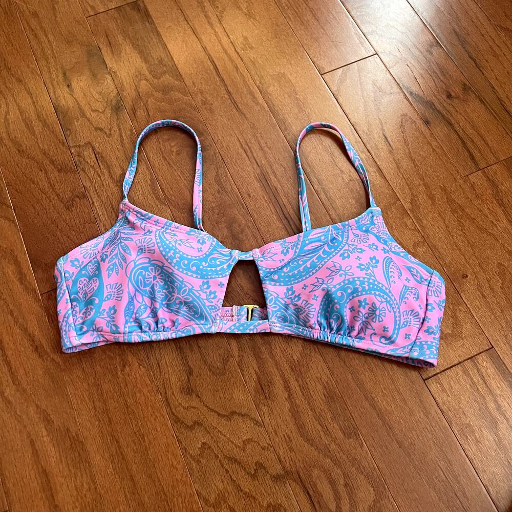 Wild Fable Pink and Blue Floral Cut Out Bikini Top Size Medium